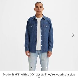 Levi's classic standard shirt. Size large